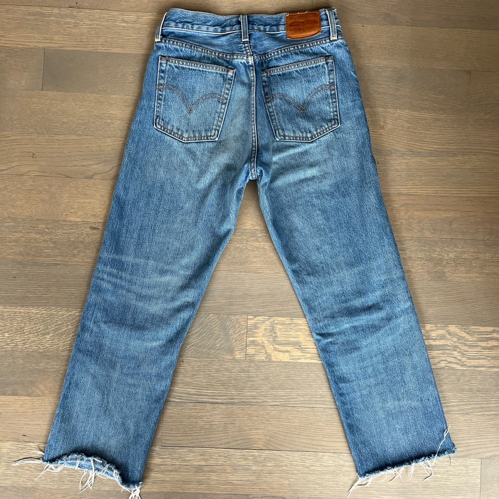 Levi's Wedgie Straight Jeans - Picture 4 of 7